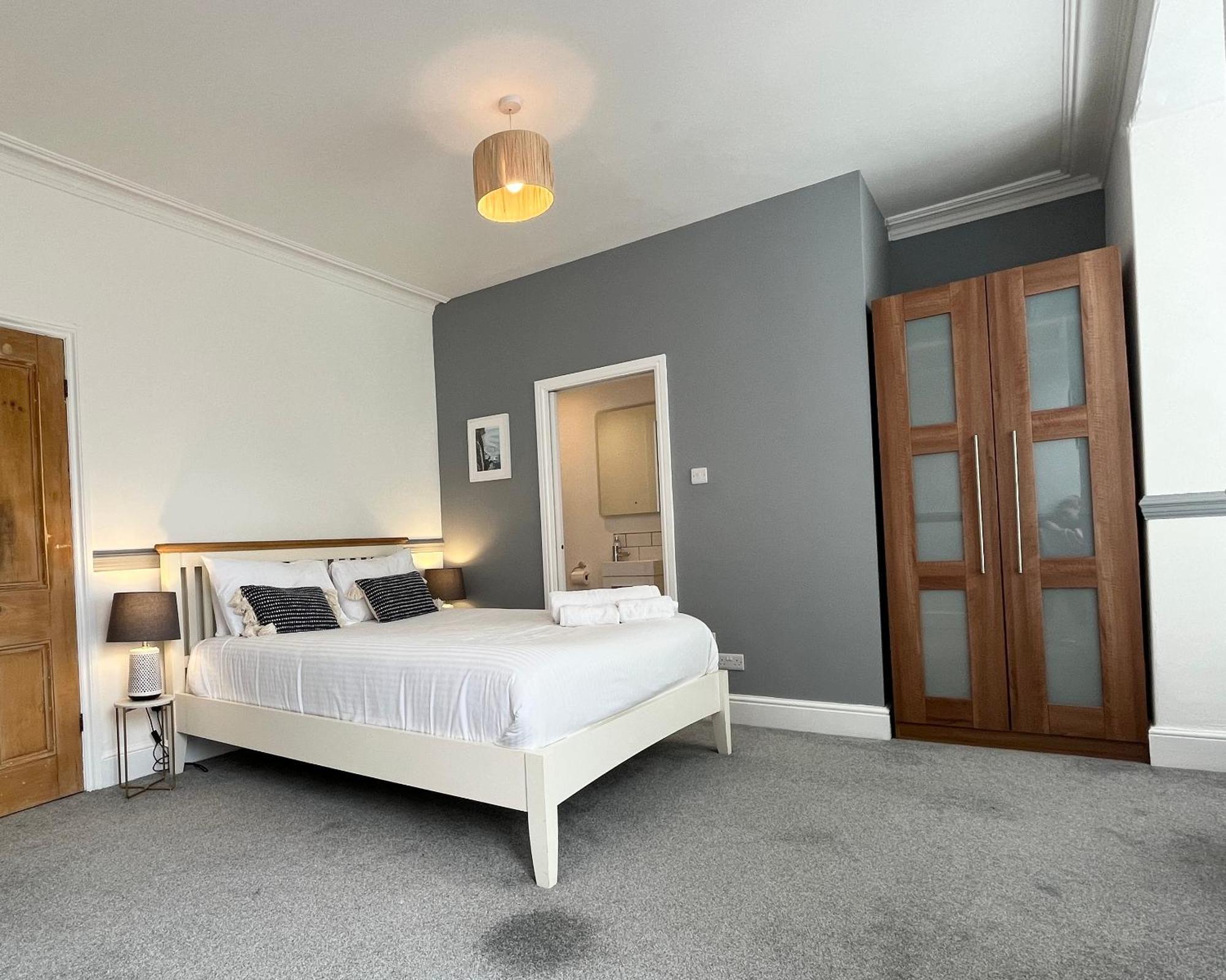 Spacious Home Near Seafront & Train Station 5 Bed Sleeps 10- Central Penzance Exterior foto